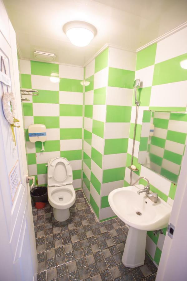 SUM Guesthouse Jeju Airport Extérieur photo