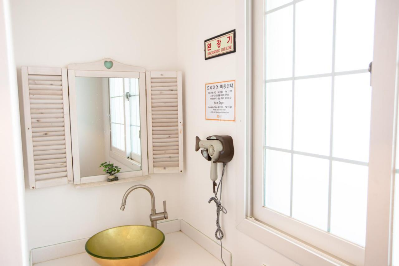 SUM Guesthouse Jeju Airport Extérieur photo